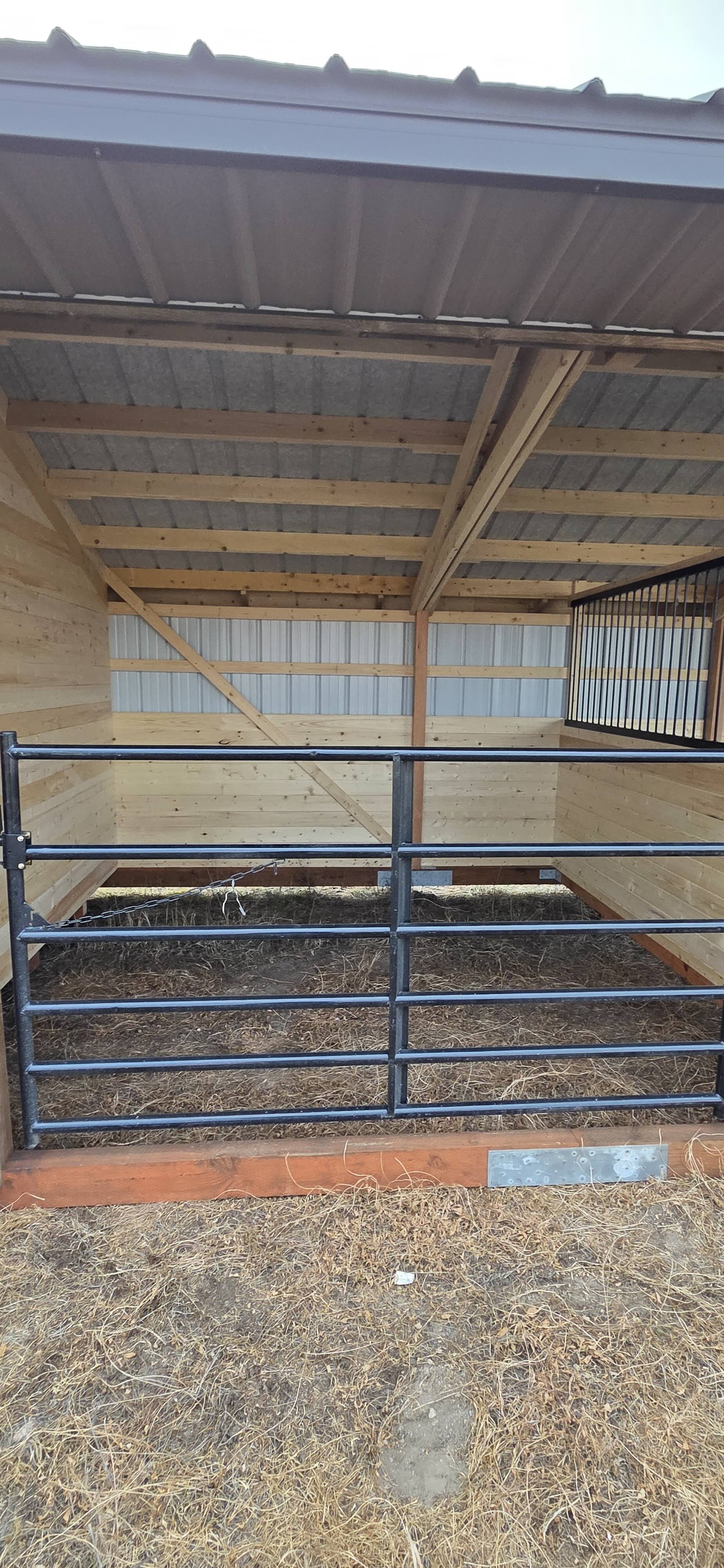 Deluxe Horse Shelter